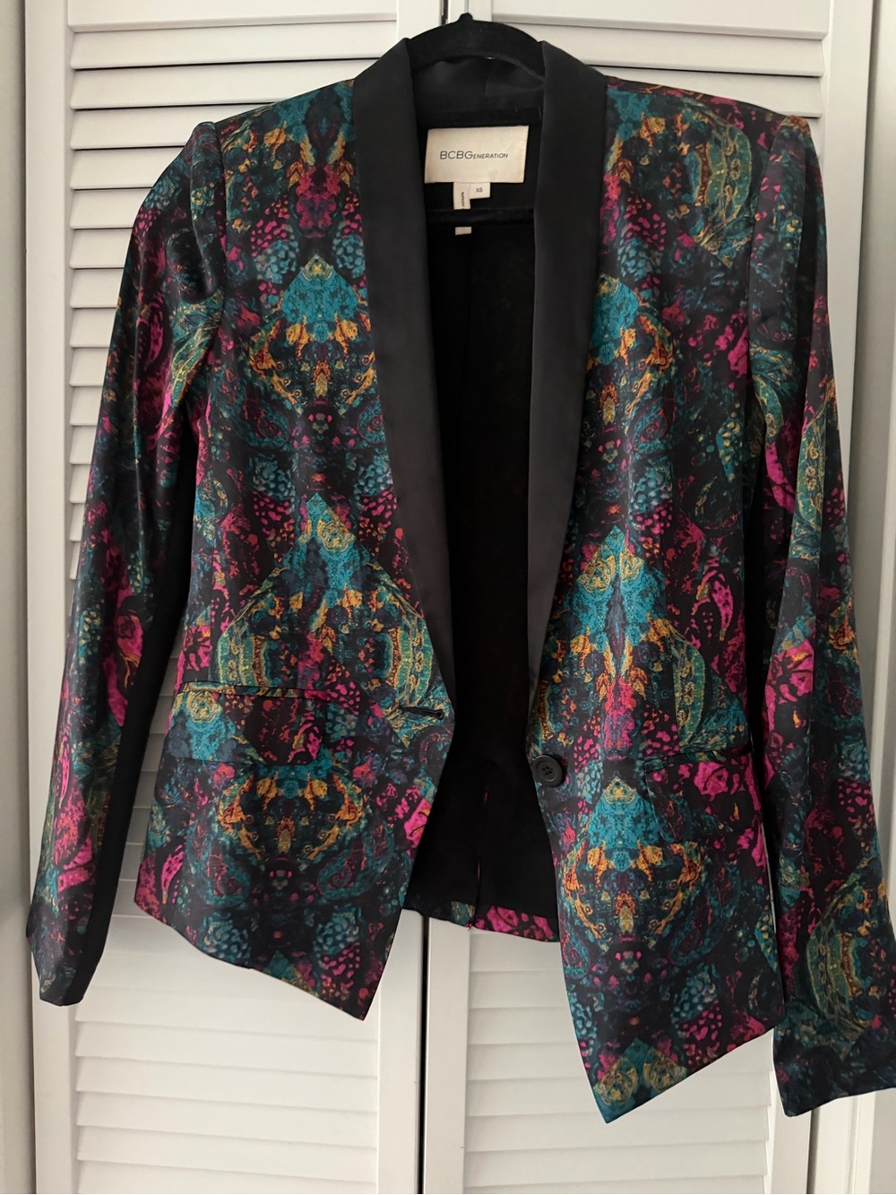BCBGeneration Multicolor Printed Blazer with Black Satin Trim